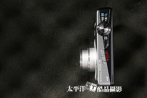 佳能IXUS75机身图