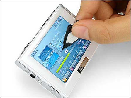 MP3触摸式操控技术探秘 MP3触摸式操控技术探秘