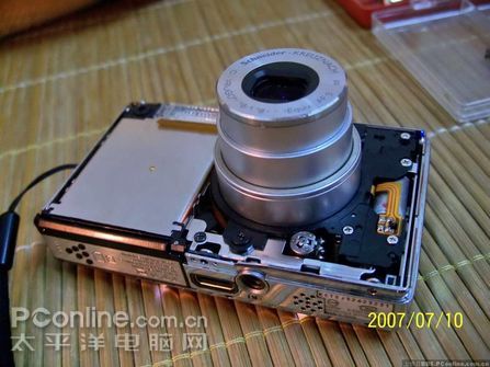 柯达V550拆解更换电池