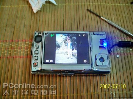 柯达V550拆解更换电池