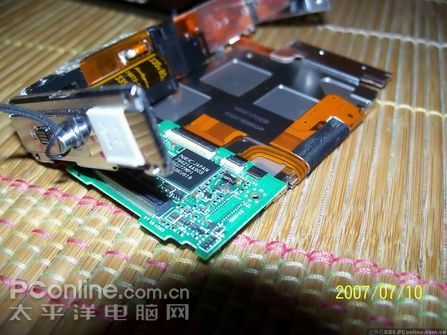 柯达V550拆解更换电池