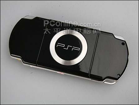 PSP2000背面
