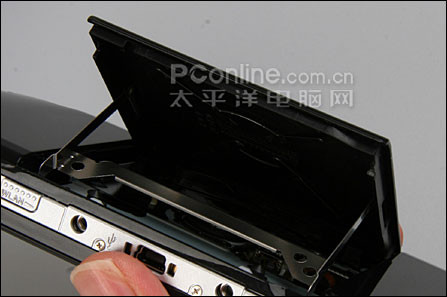 PSP2000UMD仓