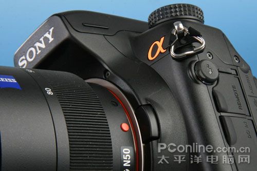 索尼A700中端数码单反图片
