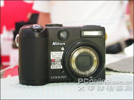 尼康P5100