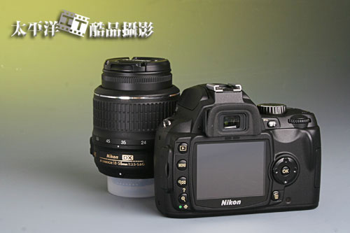 尼康D60_尼康AF-S 18-55mm VR镜头