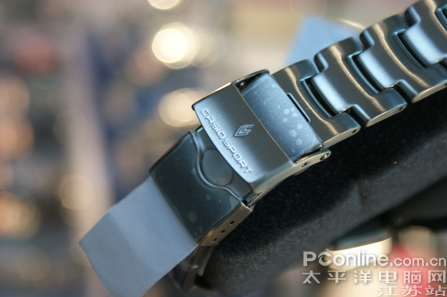 CASIO 登山超薄轻巧钛金属 PRG-110T-