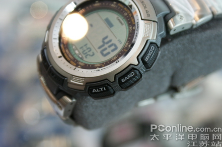 CASIO 登山超薄轻巧钛金属 PRG-110T-