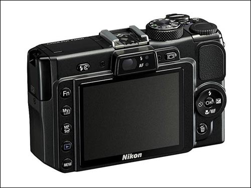 尼康P6000