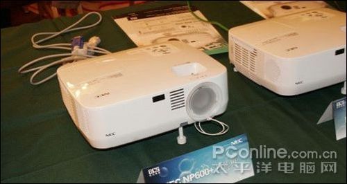 精心挑选大中小型酒店会议厅投影机推荐