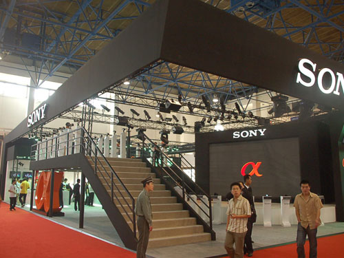 P&E2009:α重磅出击 索尼展区气势威武