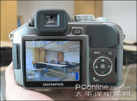 奥林巴斯SP-550UZ