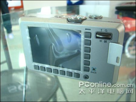 机身背面