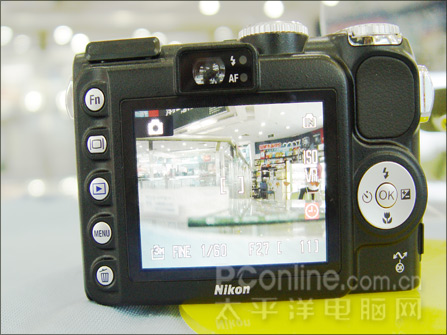 尼康P5000的外观