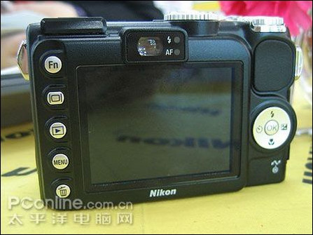 尼康P5000