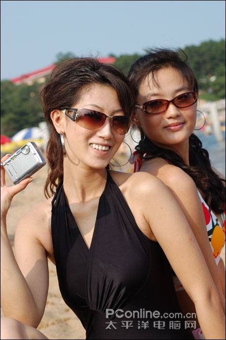 浪花朵朵拍!奥林巴斯海边美女秀!
