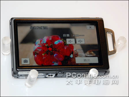索尼T200背面