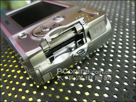 尼康 L14