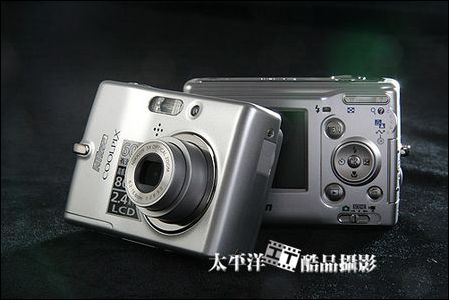尼康 L10
