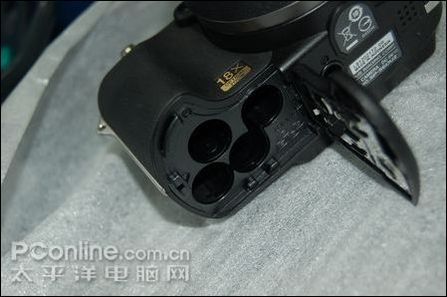 奥林巴斯SP560