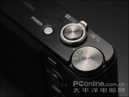 理光R8机身细节图1