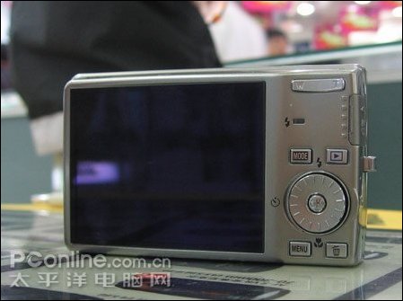 尼康S600
