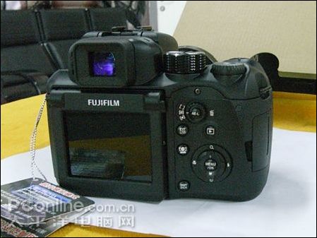 富士S100