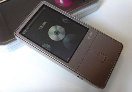 iriver E100