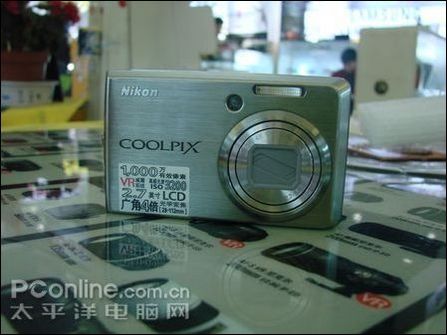 尼康S600