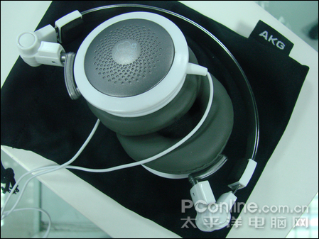 AKG K416P