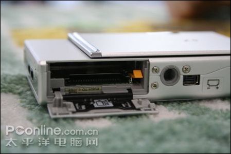 采用锂电池供电