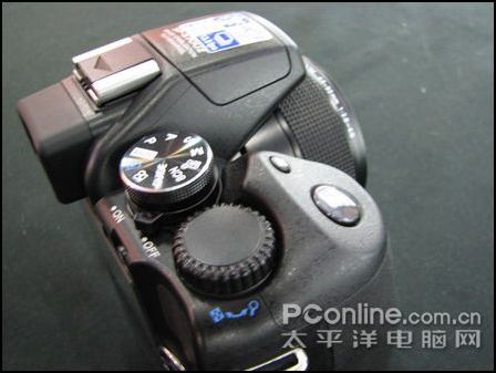 奥林巴斯 SP-570UZ