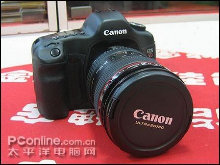 佳能 EOS 5D(配24-105mm镜头套机)
