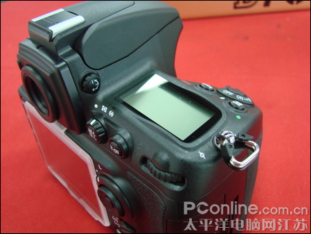 d700