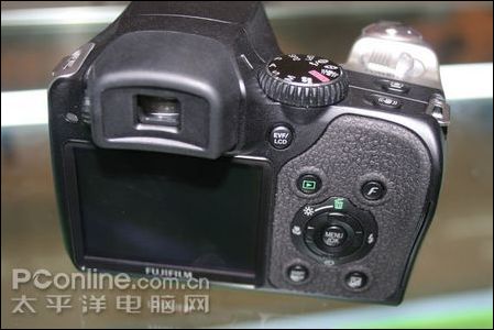 富士 S8000fd