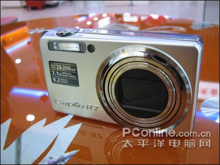理光 R7