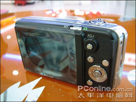 理光 R7