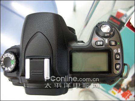 尼康D80