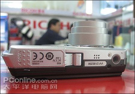 理光 R50