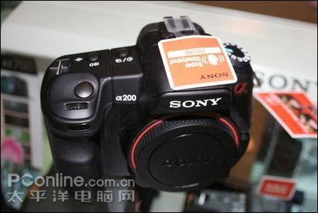 索尼 A200K(配18-70mm镜头套机)