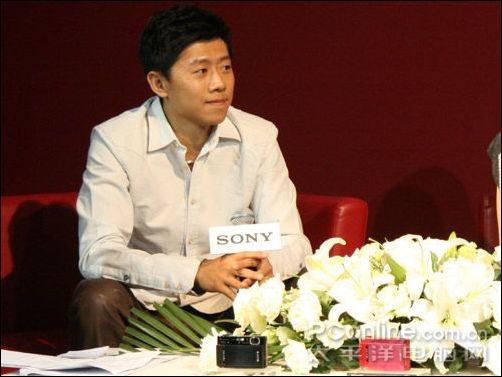 索尼T500发布会明星嘉宾李小璐、夏雨