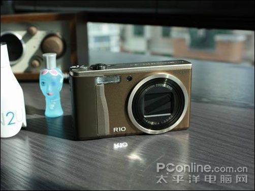 理光 R10 