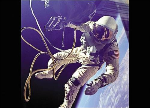 NASA最具纪念意义的50张照片