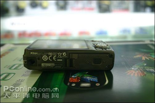 尼康S600