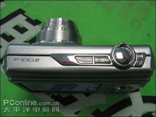 富士F100