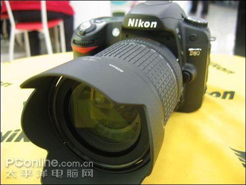 尼康D80